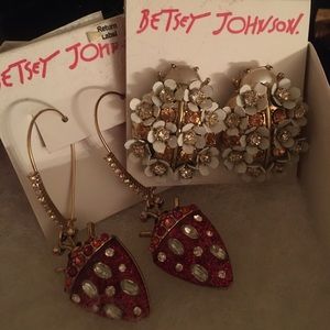 Set of 2 Betsy Johnson earnings